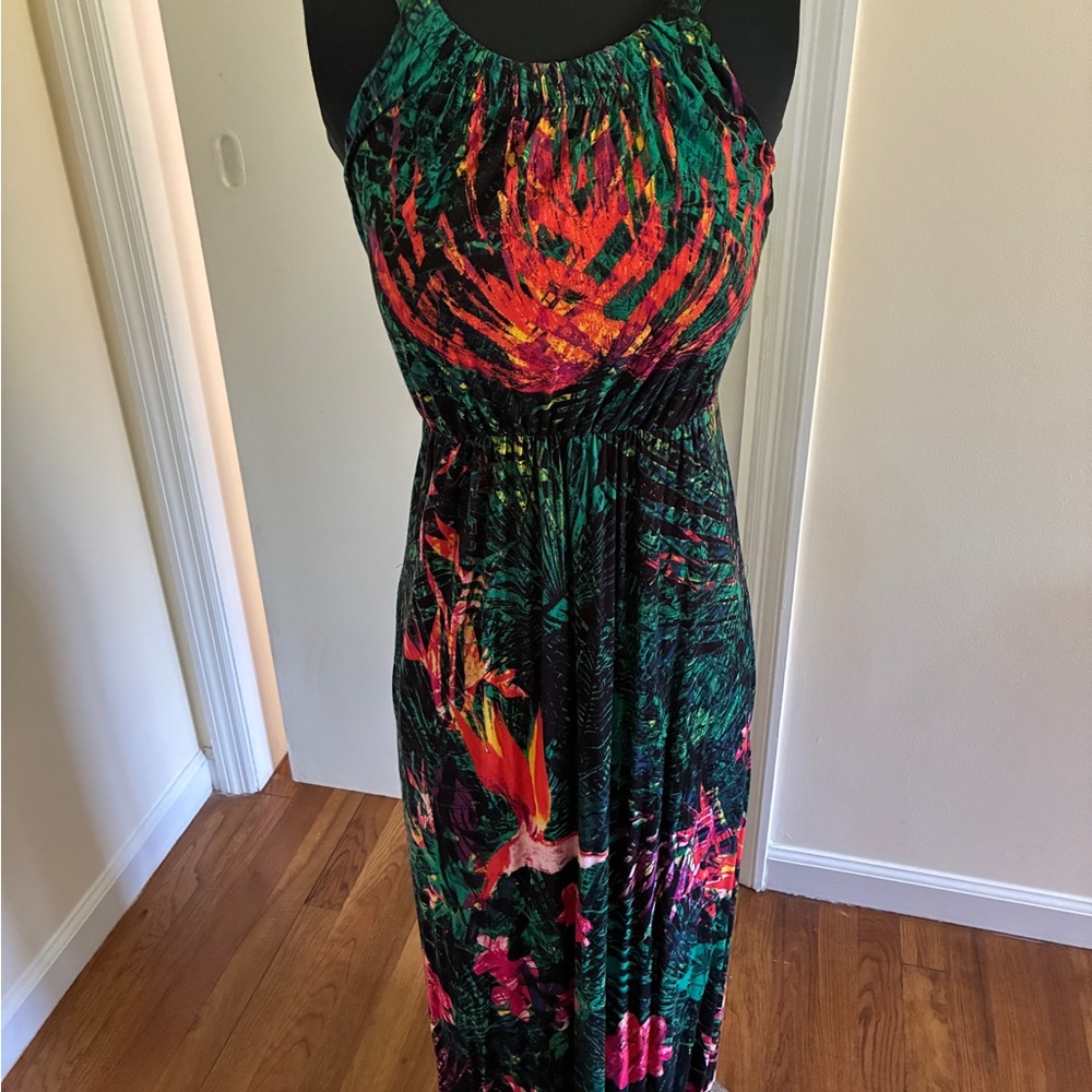 Soma size small multi-colored Maxi Sundress with birds of paradise